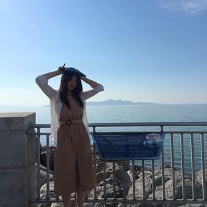 Meet your Posher, Jessica